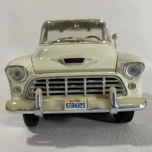 ERTL American Muscle 1955 Chevy 3100 Cameo 1:18 scale Chevrolet Vintage